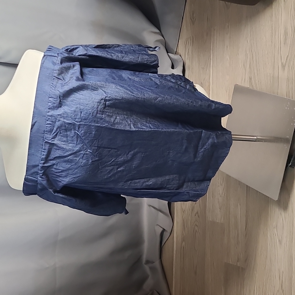 Blue blouse with ruffles